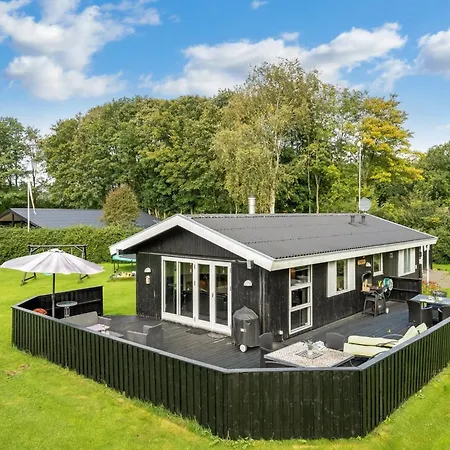 度假居 Vilhelm - 10km From The Sea By Interhome *